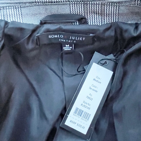 Romeo & Juliet Couture | Black/White/Red Plaid Open Front Fringed Blazer *NWT* - Picture 11 of 15